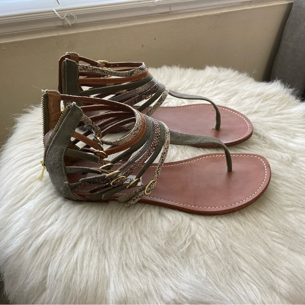 Steve Madden sandals